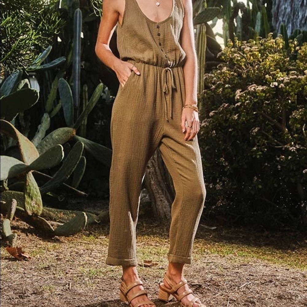 Jumpsuit  - Picture 5 of 7